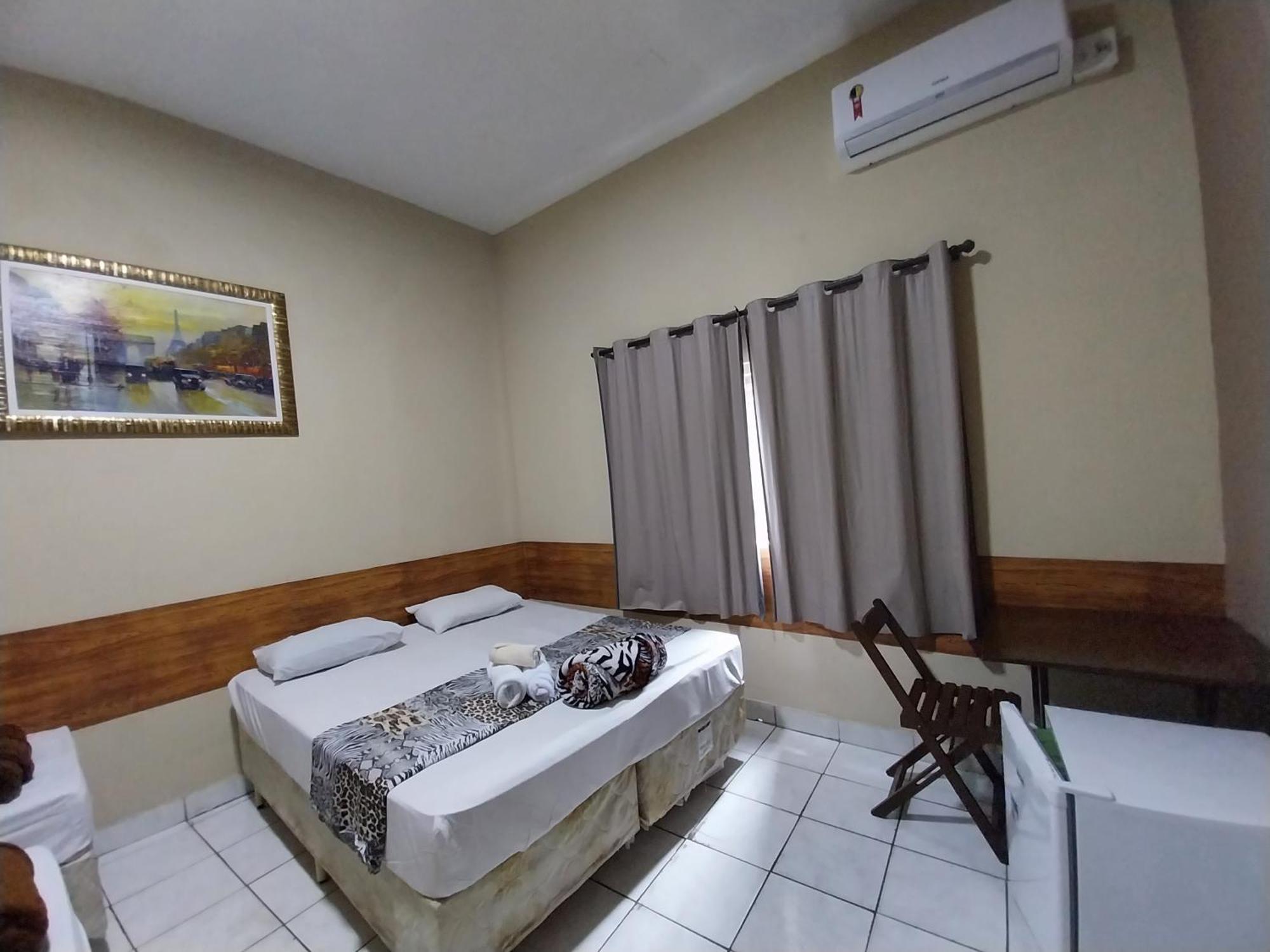 Aparecida Akuto'S Pousada Bed & Breakfast Ngoại thất bức ảnh